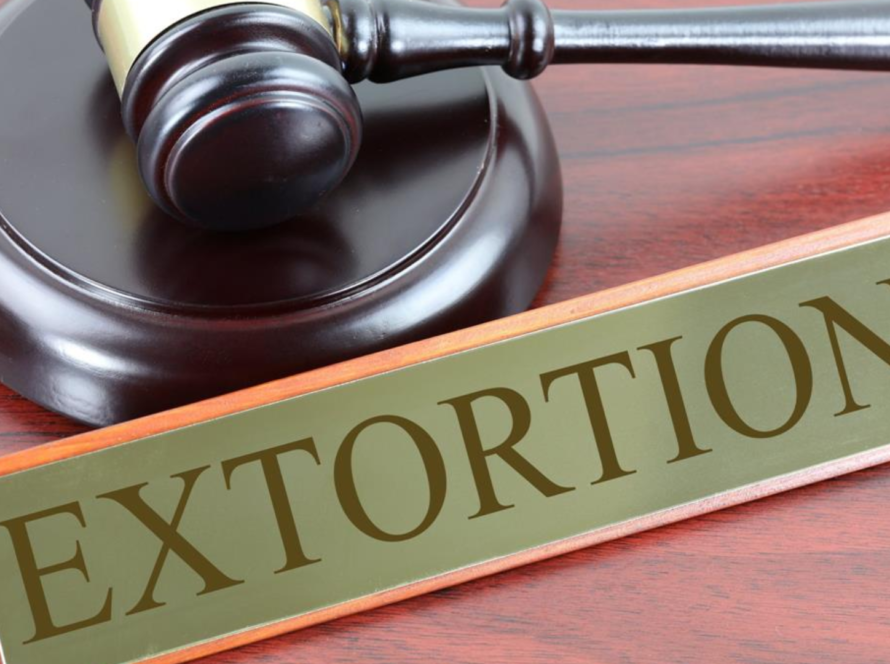 extortion lawyer in delhi house court